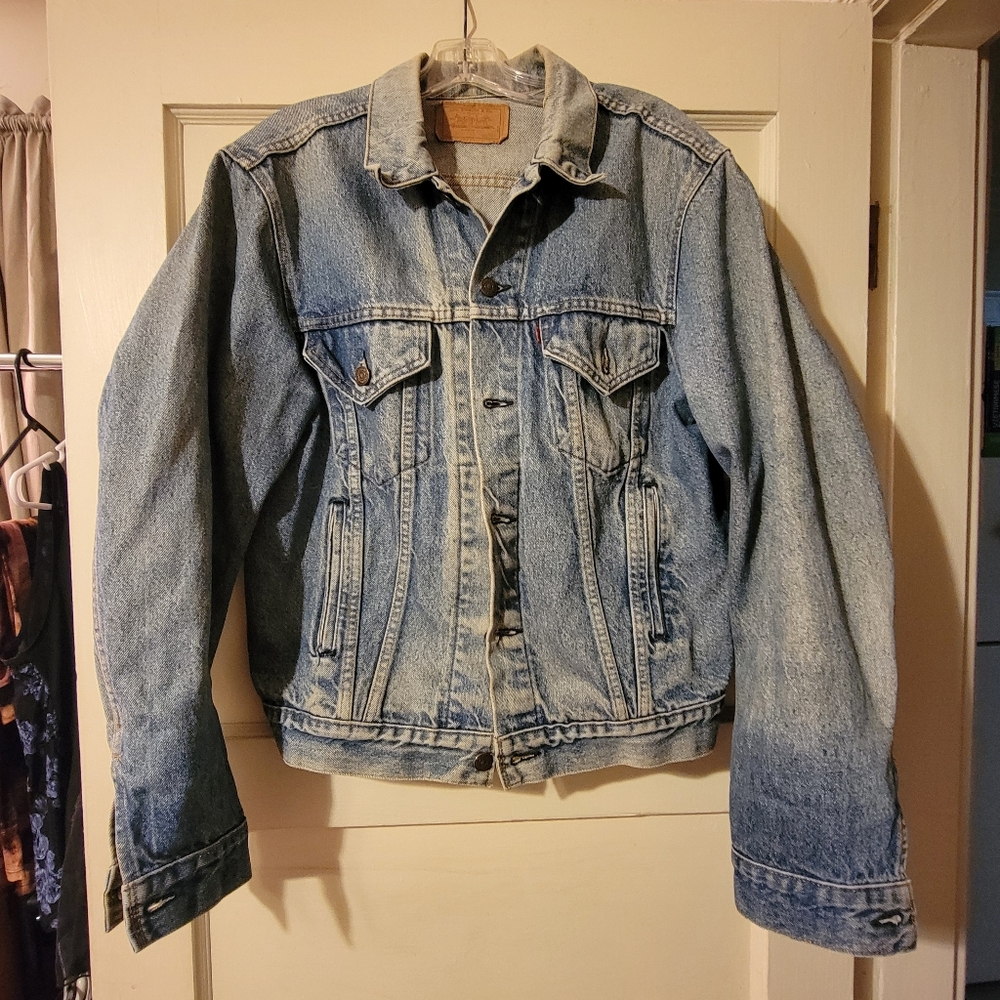 1980s levis denim trucker jacket type III made in usa size 44"